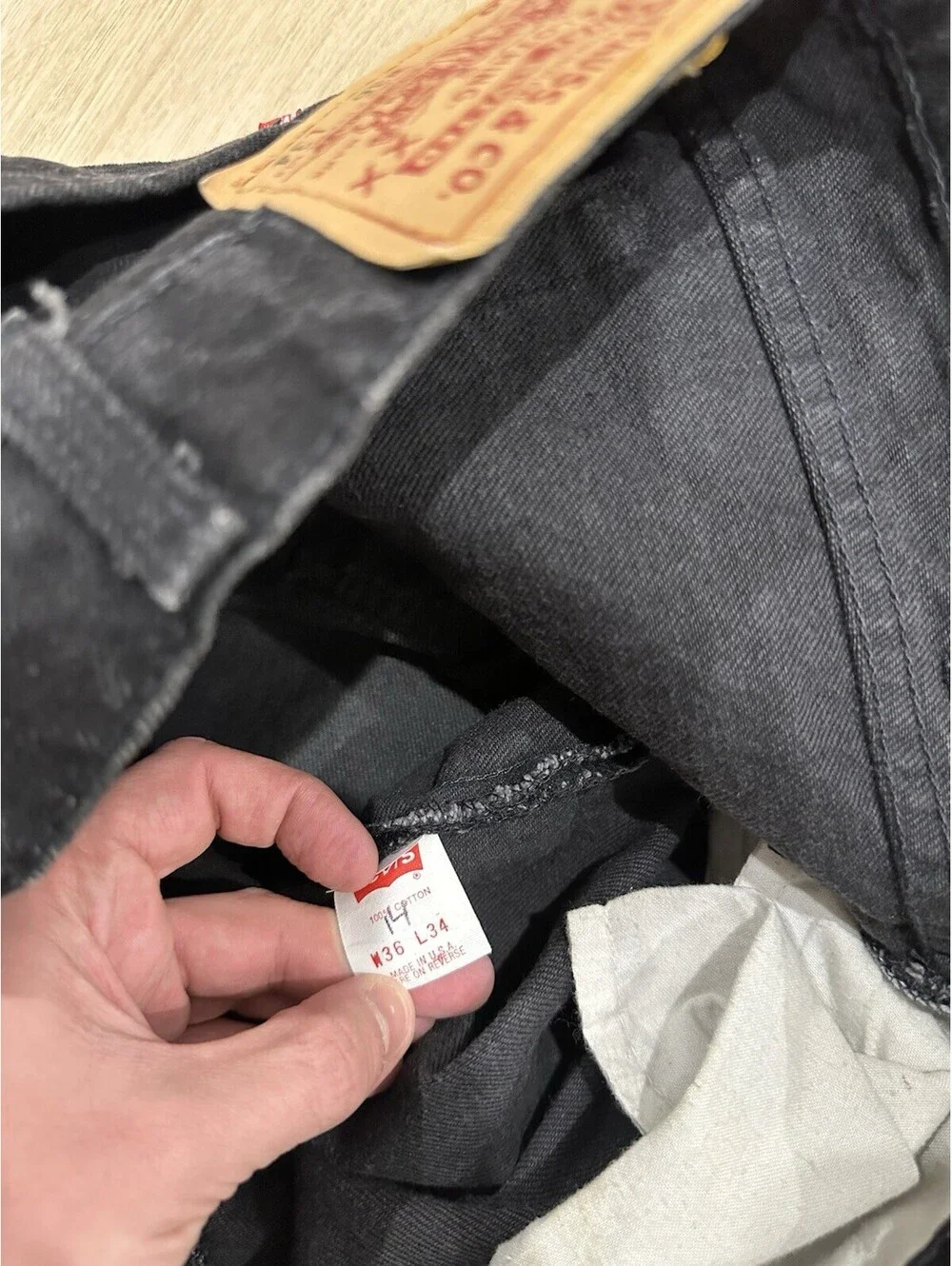 Vintage Levis 550 Jeans Mens 34x34 Black Denim Cotton Straight Relaxed Made USA
